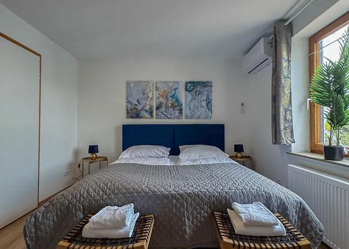 Adn Lux - New - Modern - Aircon * גונצבורג